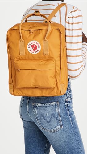 Fjällräven Kånken Unisex Travel Backpack - Side Slip Pocket - Adjustable Shoulder Straps - Dual Top Handles Mint Green/Cool White One Size One Size