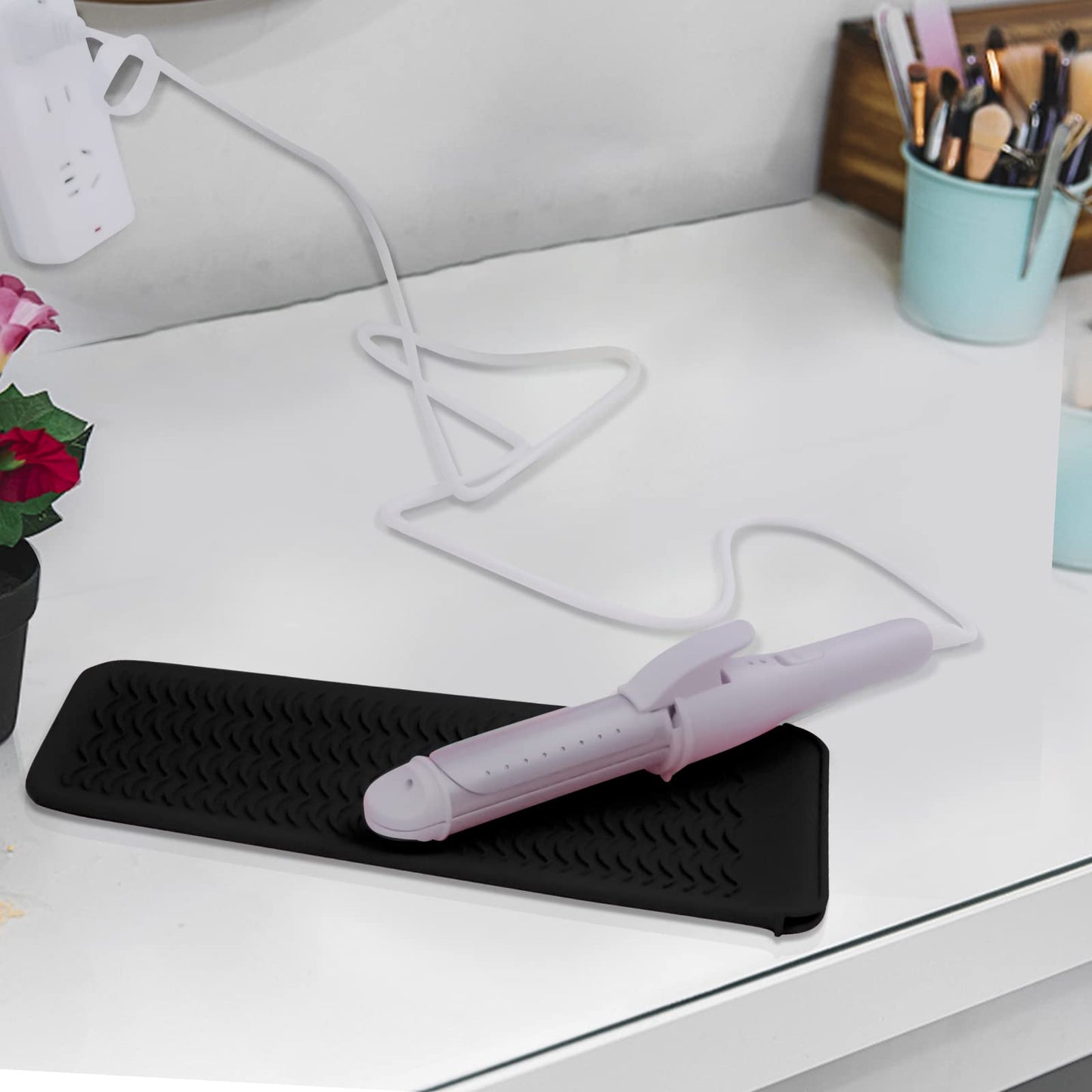 2PCS Silicone Heat Resistant Mat Pouch for Hair Straightener, Curling Iron, Flat Iron and Hot Hair Tools Black