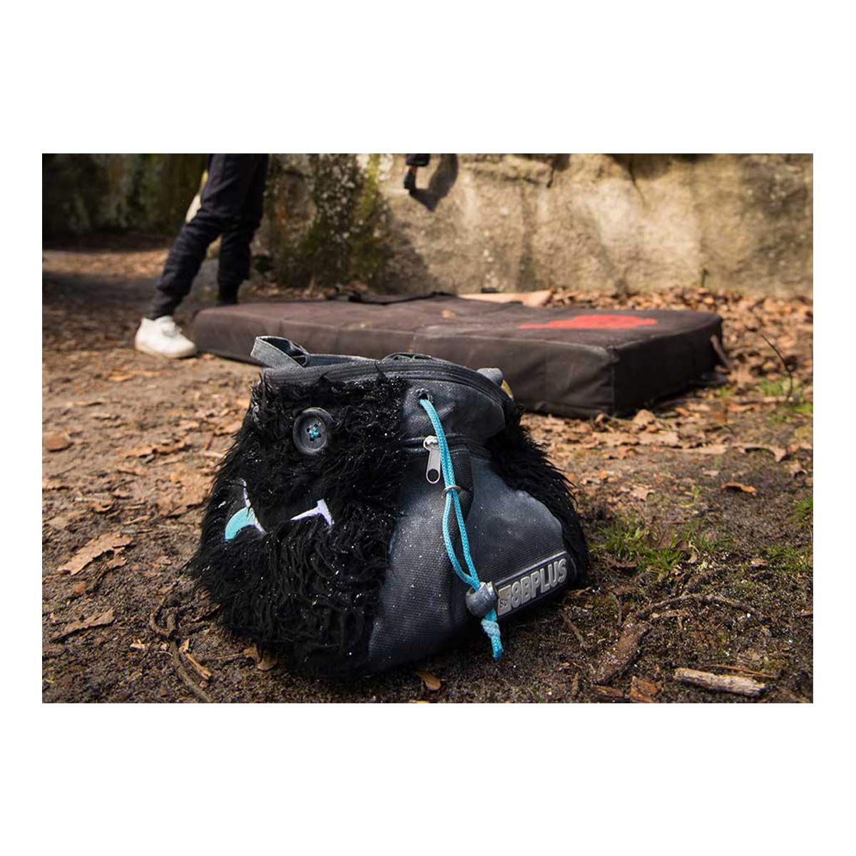 8BPLUS Chalk Bag for Climbing, Bouldering, Belt and Giftbox Included - Wide Opening - Brush Holders, for Left & Right Handers (Hector)