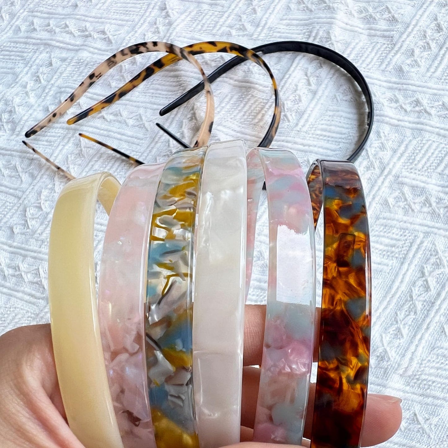 KOVOLITU 3 Pack Eyewear Headbands Comfortable Plain Headbands for Women Headband Designed for Eyewear Fashion Skinny Headbands(Beige,Pink,Blue)