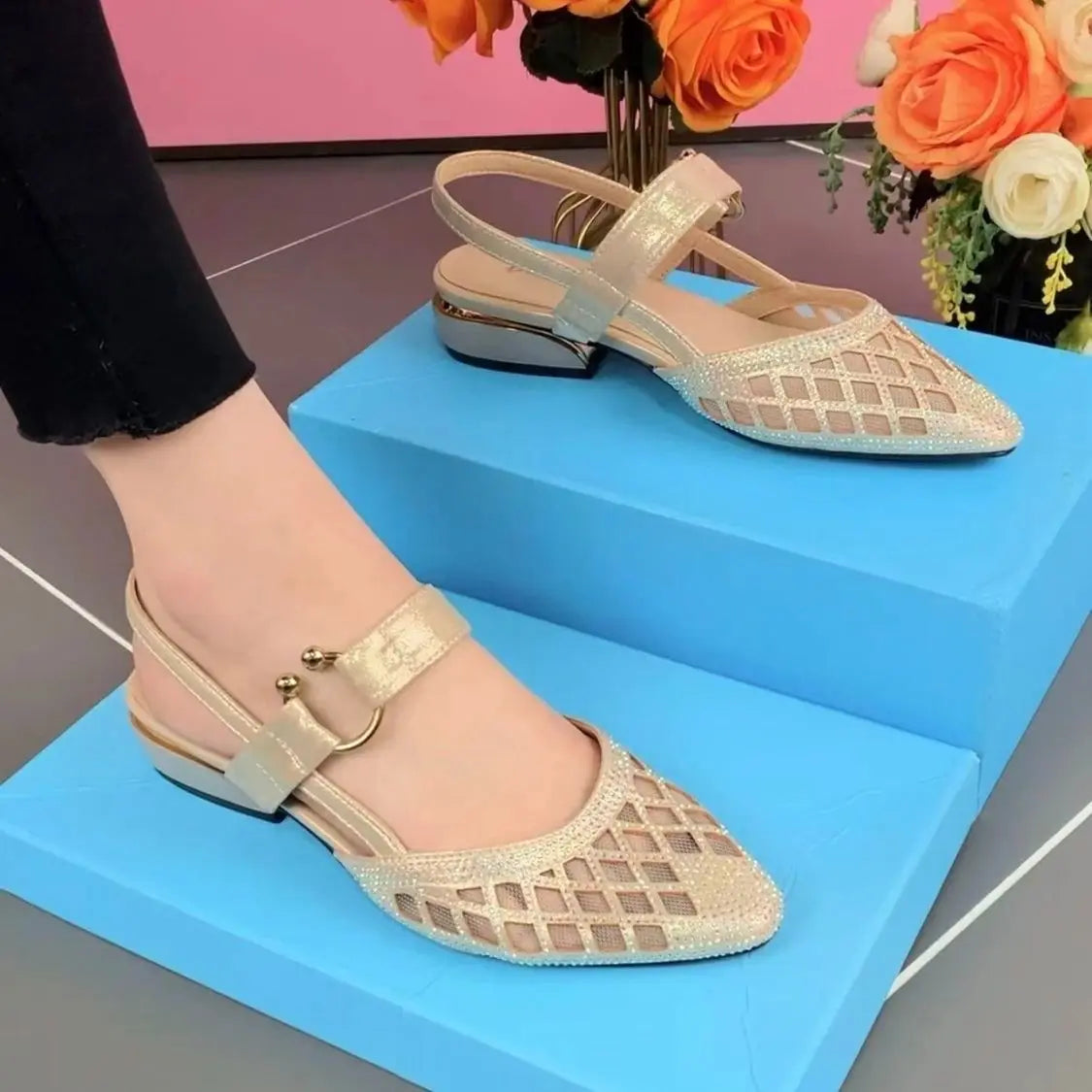 Women's Pointed Toe Heeled Sandals Summer Retro Breathable Hollow Chunky Heel Shoes for Women Closed Toe Ladies High Heel Sandal
