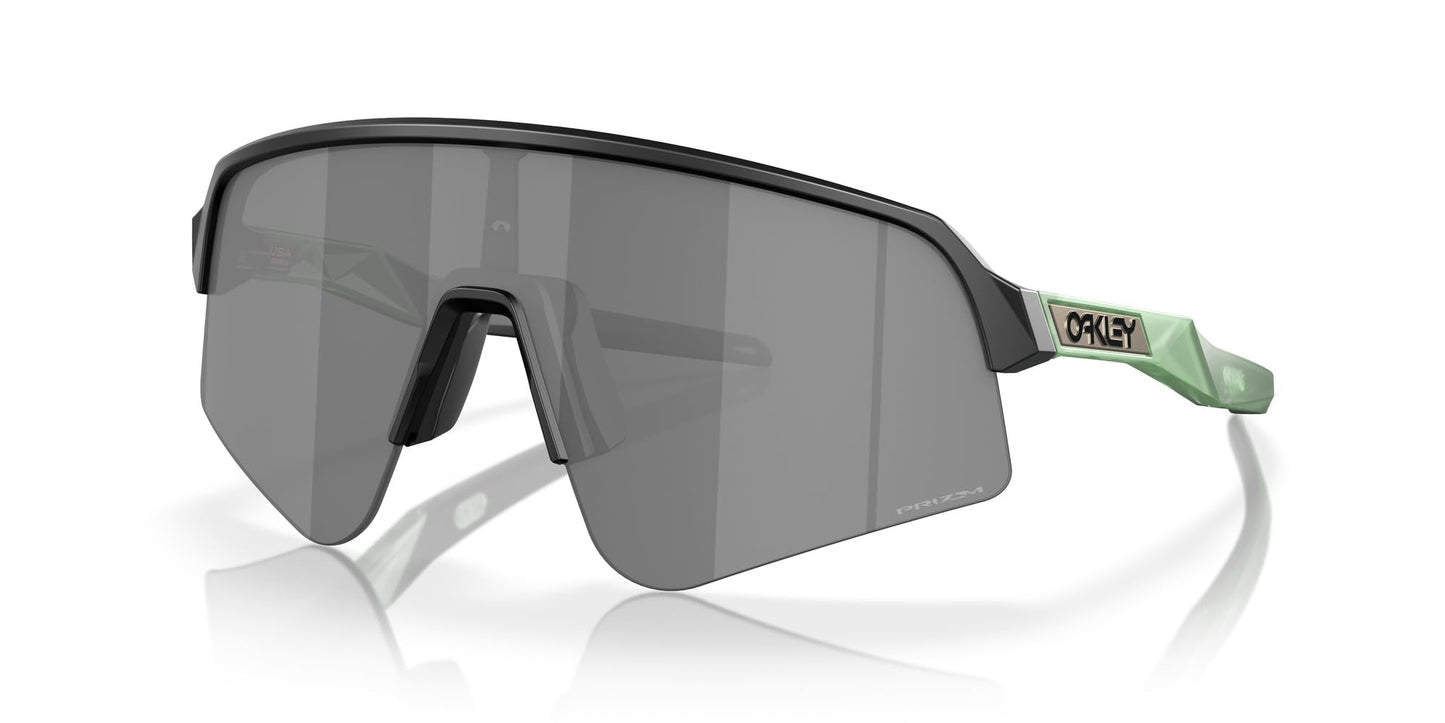 Oakley Men's OO9465 Sutro Lite Sweep Rectangular Sunglasses, Matte Black/Transparent Jade/Prizm Black, 39 mm