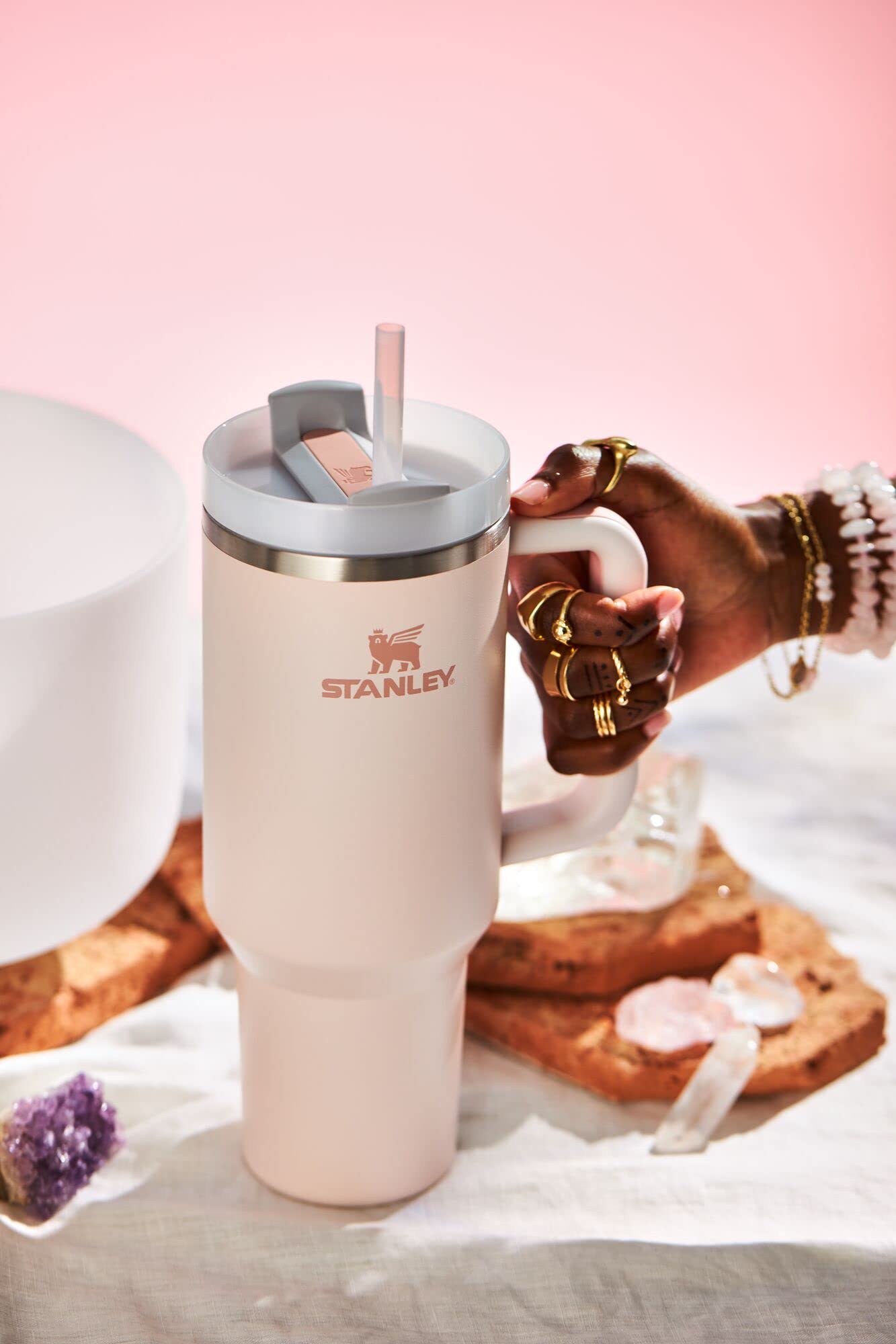 Stanley Quencher H2.0 FlowState Stainless Steel Vacuum Insulated Tumbler with Lid and Straw for Water, Iced Tea or Coffee, Smoothie and More, Rose Quartz, 40 OZ / 1.18 L