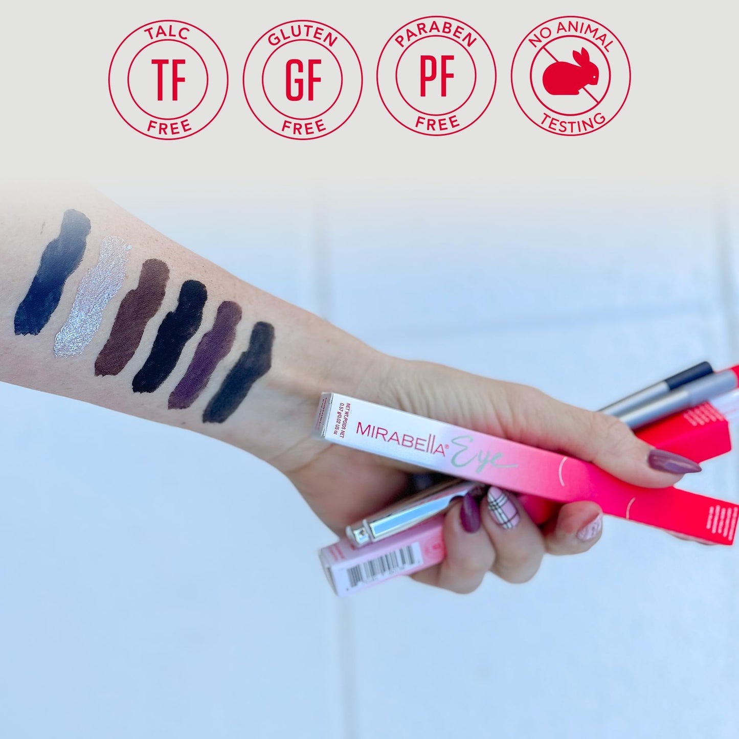 Mirabella Retractable Eye Definer Gel Eyeliner Pencil, Richly Pigmented Color Eyeliner Offers All-Day Wear for Precise and Sultry Looks with Hydrating Antioxidants Vitamin E and C, Midnight