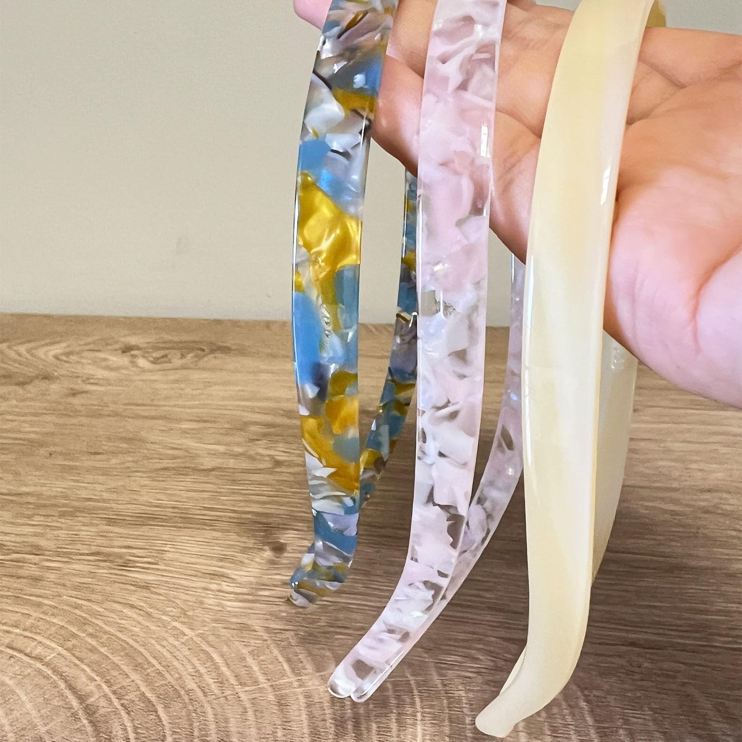 KOVOLITU 3 Pack Eyewear Headbands Comfortable Plain Headbands for Women Headband Designed for Eyewear Fashion Skinny Headbands(Beige,Pink,Blue)