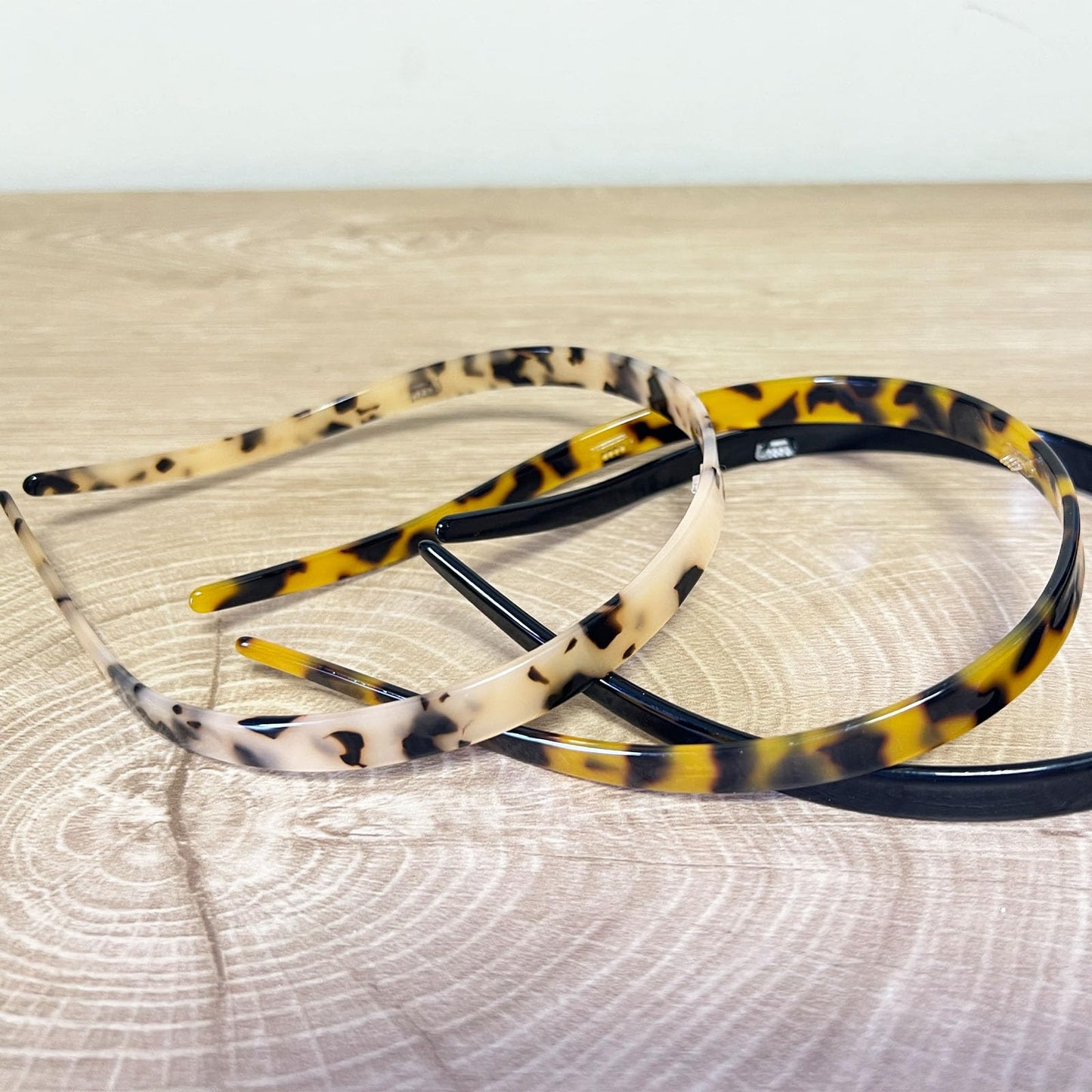 KOVOLITU 3 Pack Eyewear Headbands Comfortable Plain Headbands for Women Headband Designed for Eyewear Fashion Skinny Headbands(Black,Tortoise,Amber)