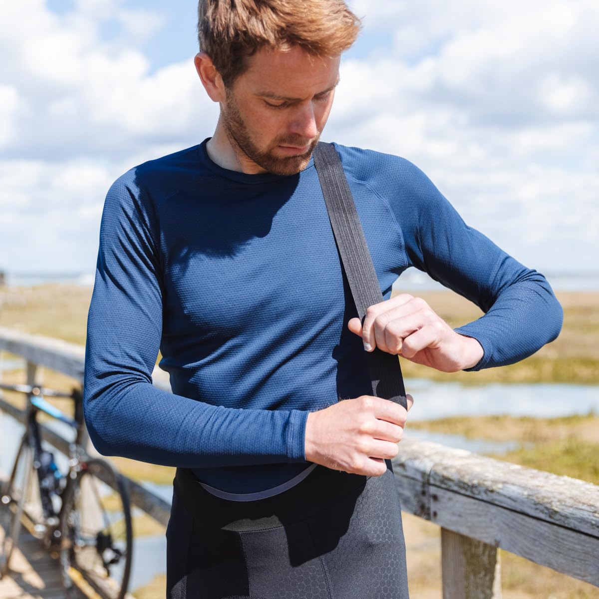 GripGrab Ride Thermal Long Sleeve Winter Cycling Base Layer Single & Multipack Biking Undershirt Bicycle Baselayer Bike Shirt Navy Blue