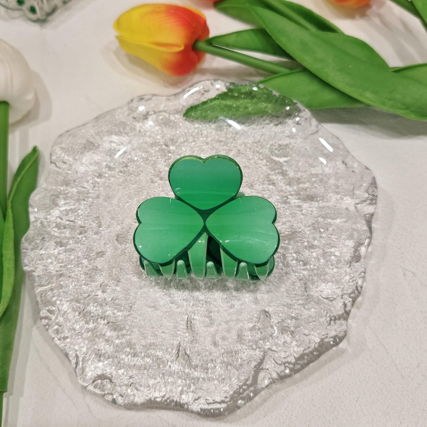 2pcs Green Shamrock Hair Claw Clips, St. Patrick's Day Hair Accessories for Women Girls,Irish Flag Lucky Clover Hair Jaw Barrettes,Holiday Party Favors