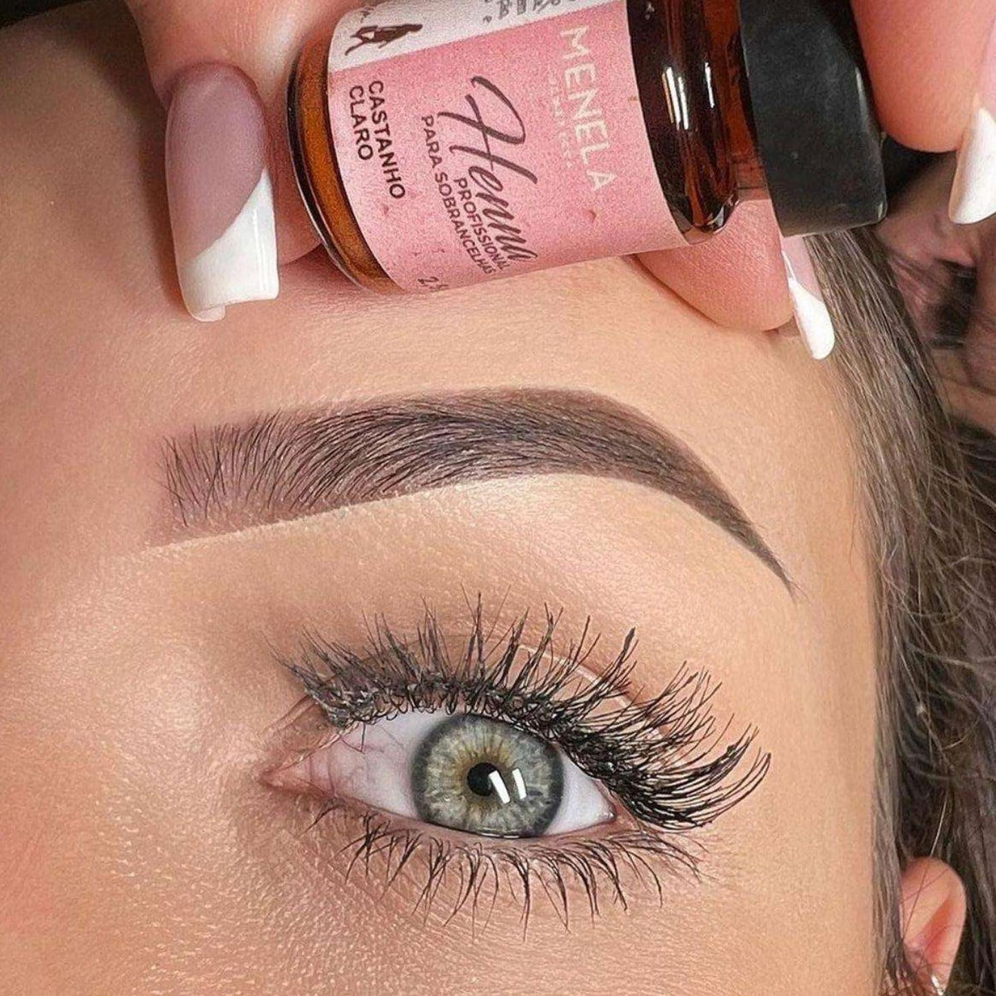 MENELA Eyebrow Henna Tint - Light Brown Brow Dye with Bamboo Extract for Fuller, Defined Brows - 2.5g Henna & 15ml Fixer - Easy-to-Use Eyebrow Tinting Kit