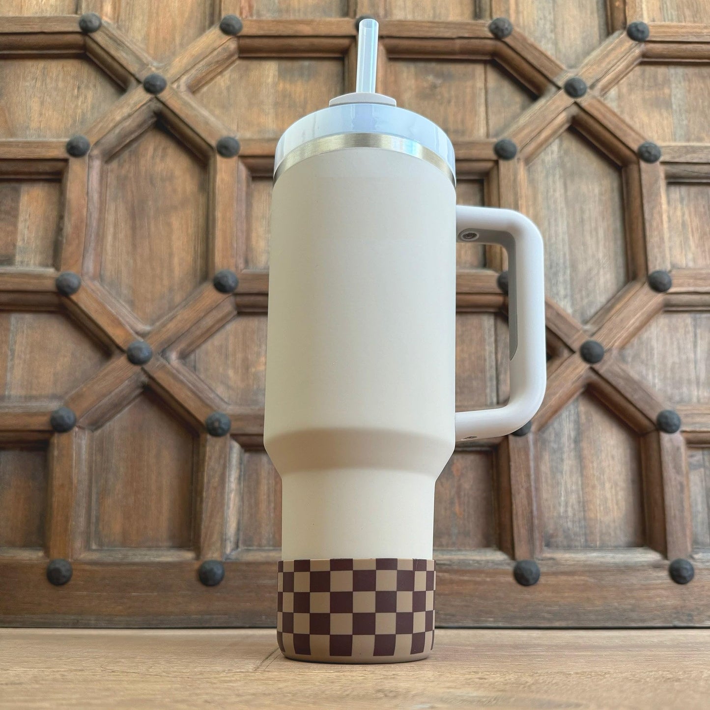 REUZBL Checker Silicone Bottle Boot Sleeve for Stanley Tumblers 20-40oz, Hydro Flask Tumblers, Simple Modern Tumblers, Iron Flask Tumbler, Similar Tumblers, Tumbler Water Bottle Accessory