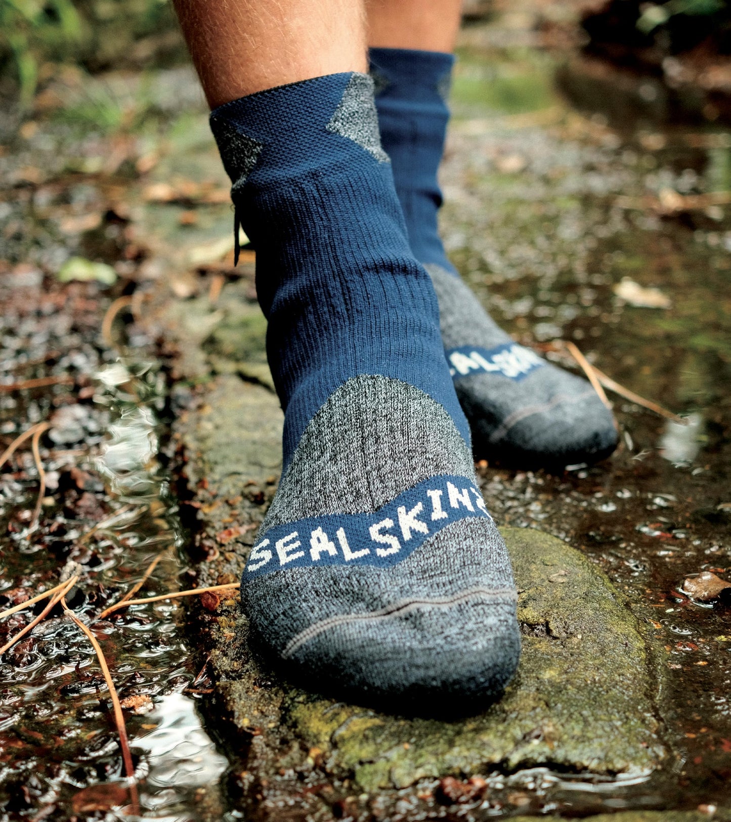 SEALSKINZ Bircham Unisex Waterproof All Weather Ankle Length Sock, Black/Grey Marl, L